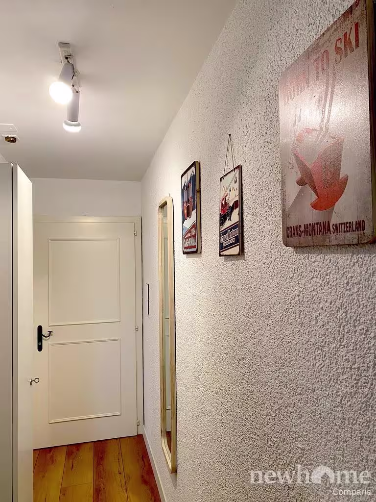 1012 – Appartement – 1.5pièces – 1000CHF – 43 m²