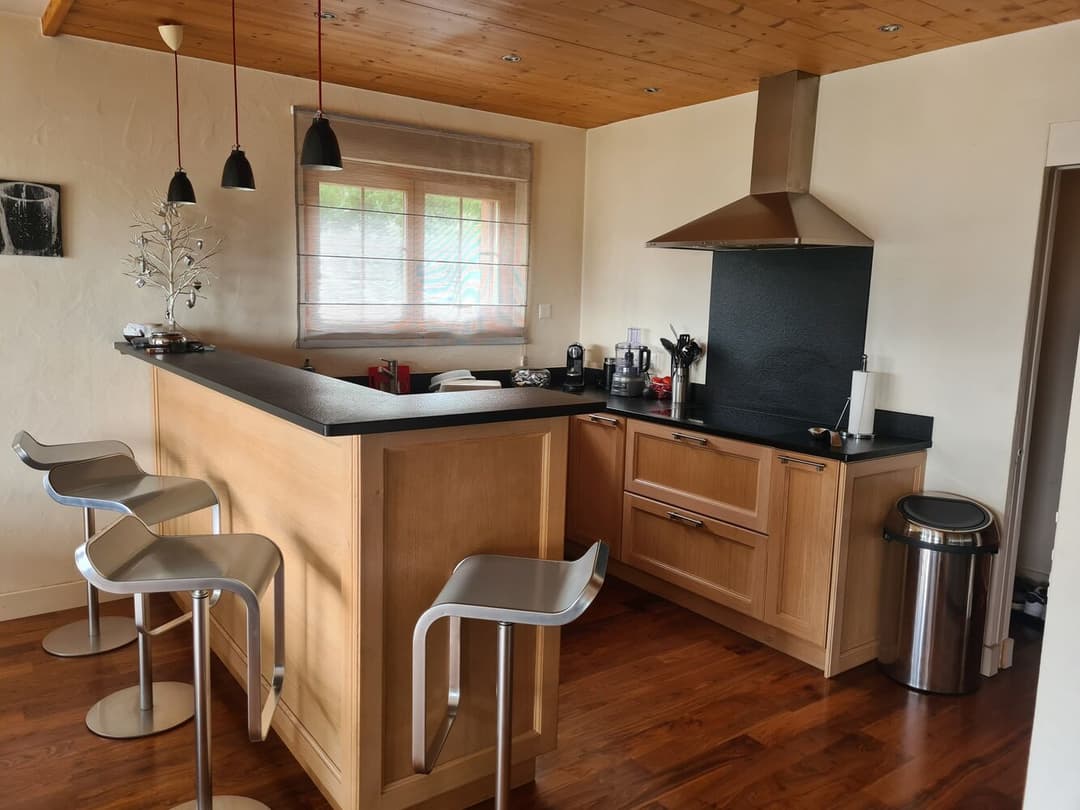 1044 – Maison – 5pièces – 7450CHF – 235 m²