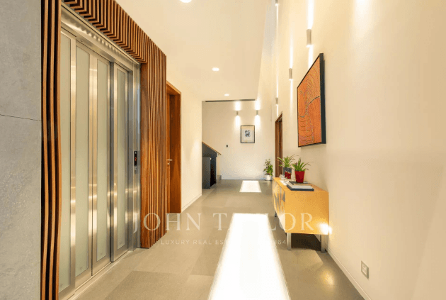 1363 – Maison 9.5 pièces – 1029m²