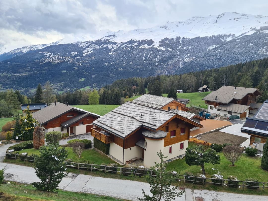 1044 – Maison – 5pièces – 7450CHF – 235 m²