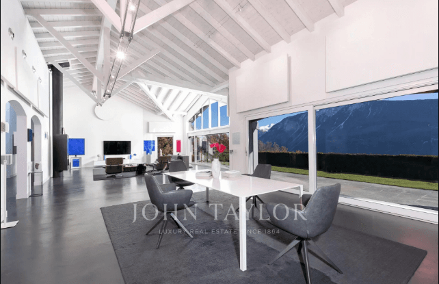 1364 – Maison 6 pièces – 411m²