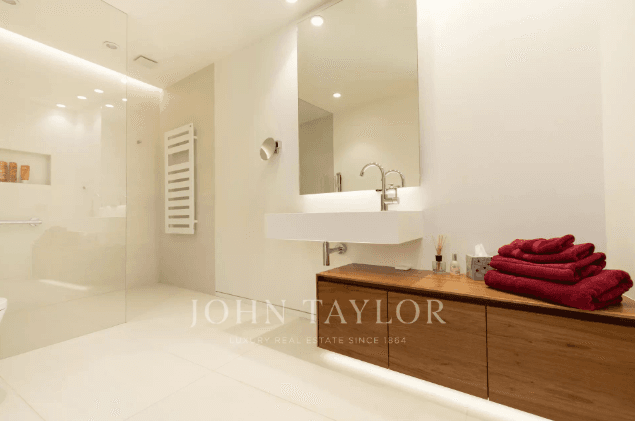 1363 – Maison 9.5 pièces – 1029m²