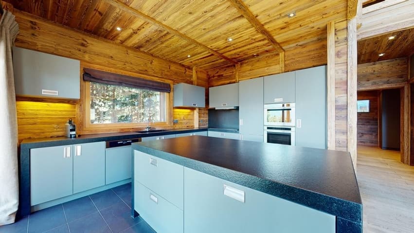 1048 – Maison – 6pièces – 15000CHF – 263 m²