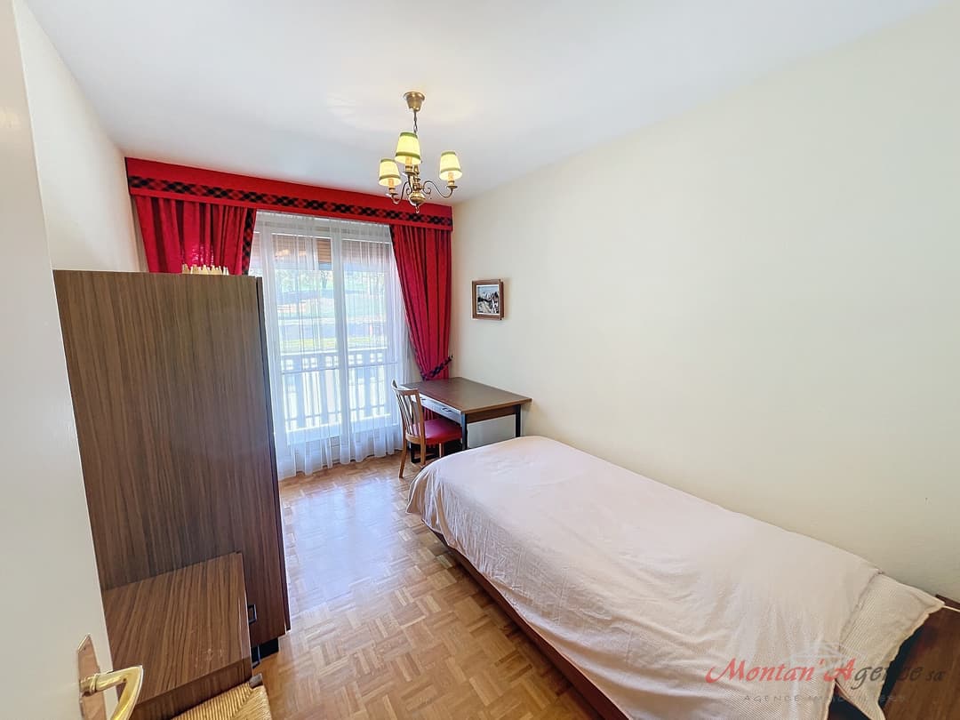 1046 – Appartement – 4.5pièces – 3500CHF – 110 m²