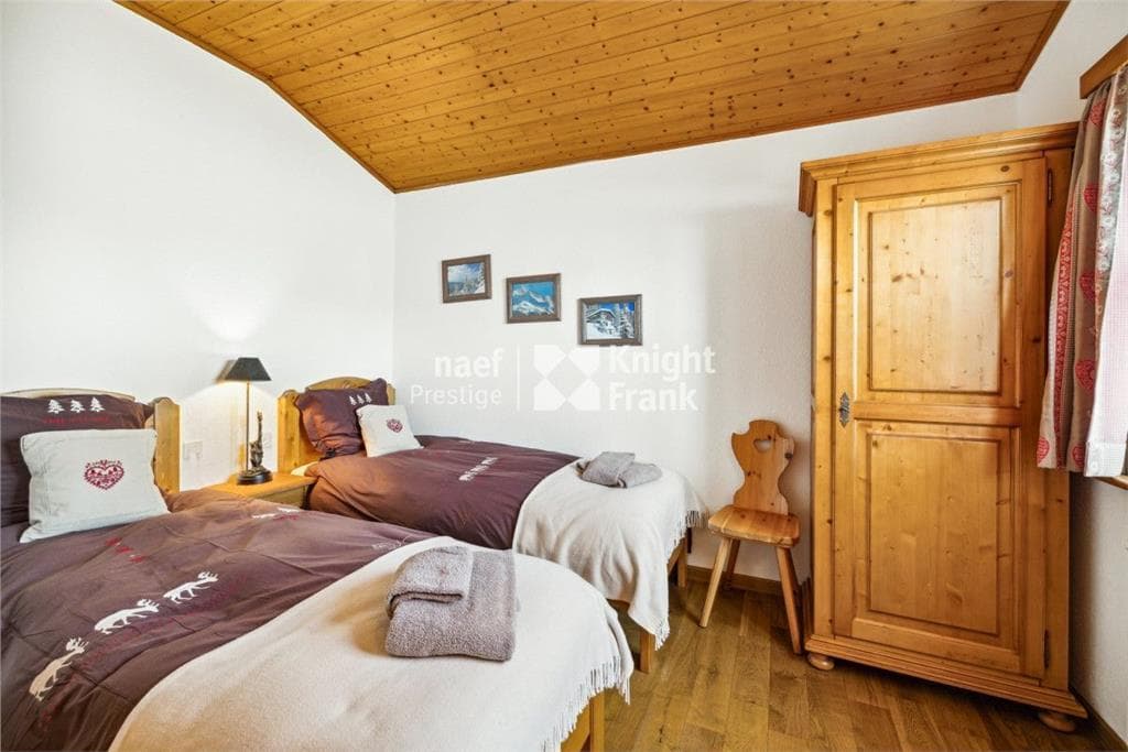 1118 – Maison  -180 m²