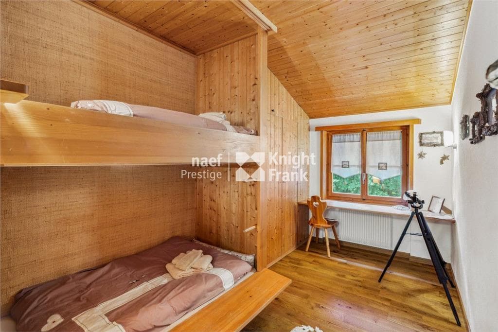 1118 – Maison  -180 m²
