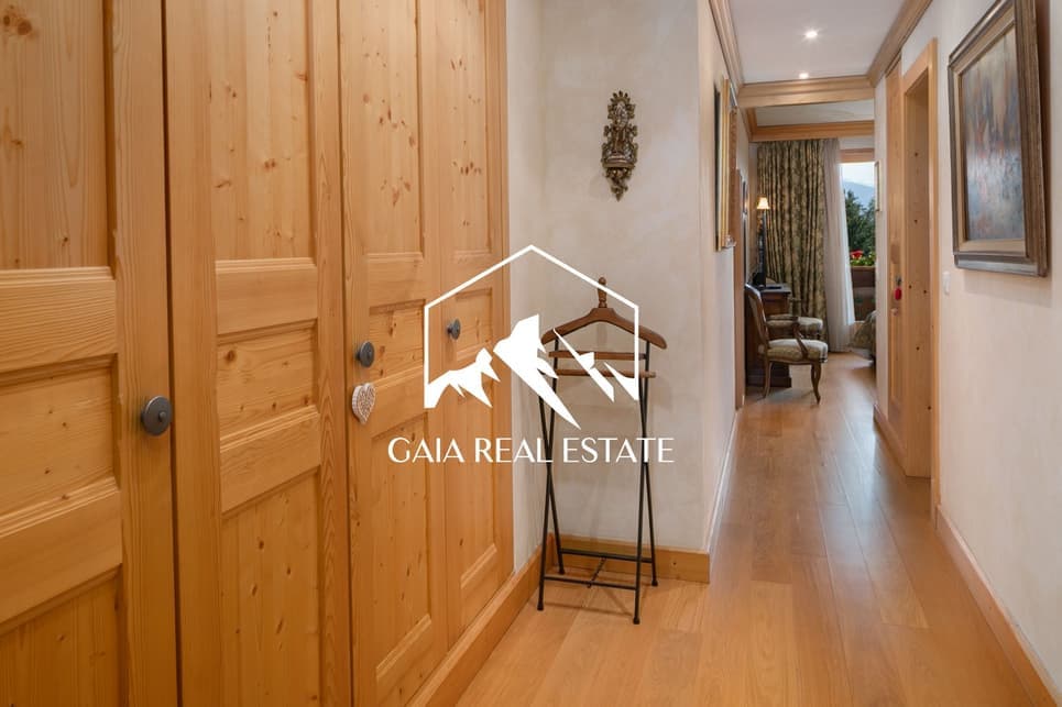 1091 – Appartement – 180 m²