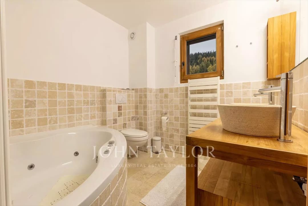 1157 – Appartement 6 pièces – 290 m²