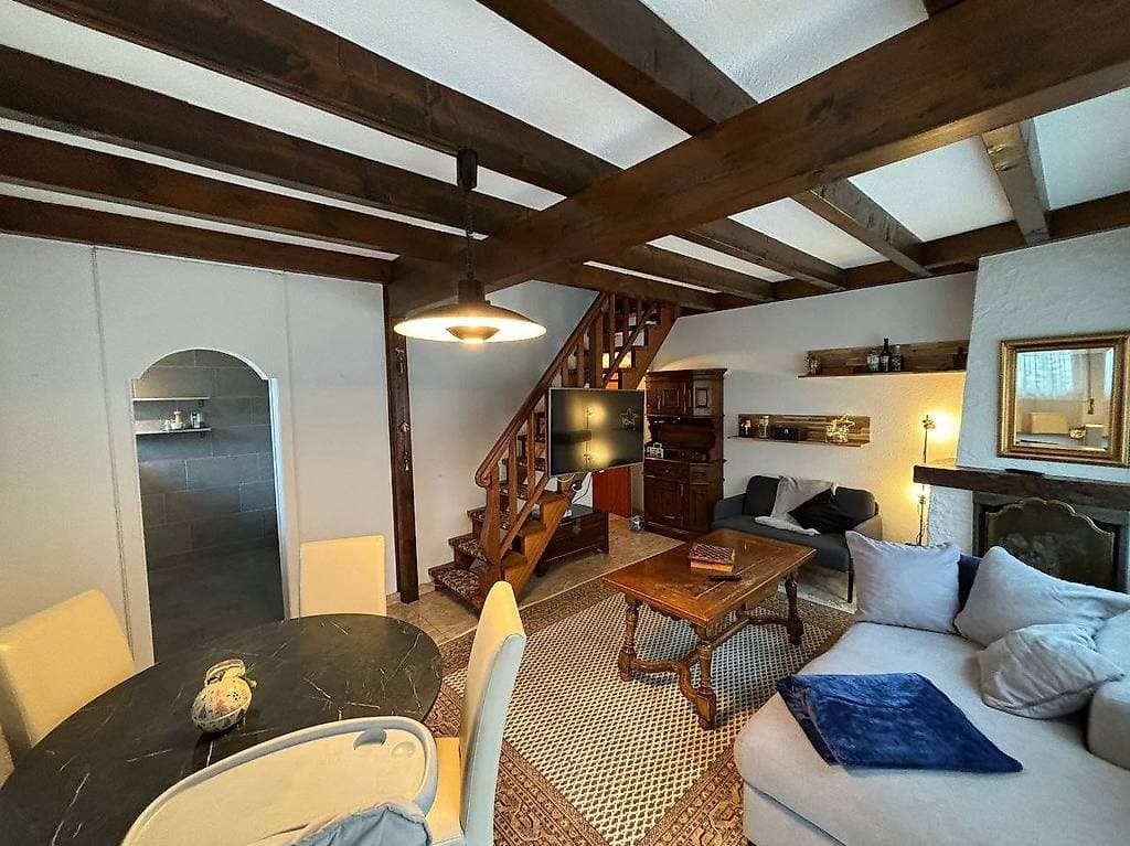 1275 – Appartement – 3.5pièces  – 2500CHF – 65 m²