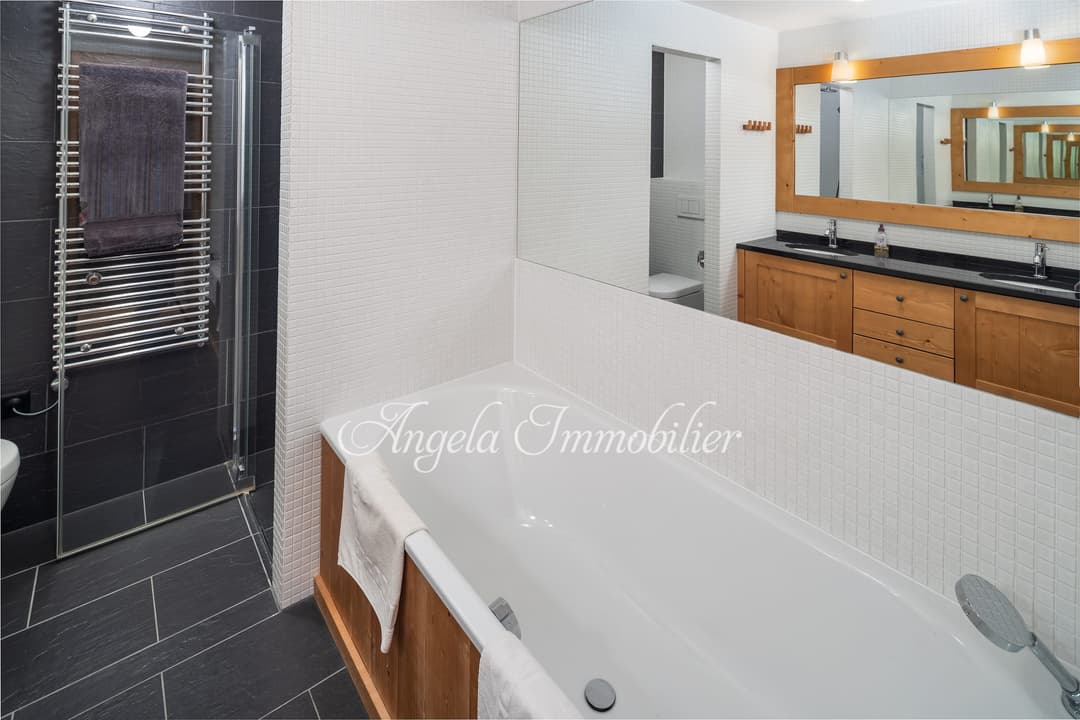 1329 – Appartement – 190m²