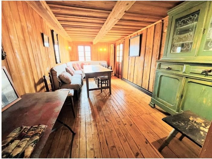 1319 – Maison – 6pièces – 2300CHF  – 145 m²