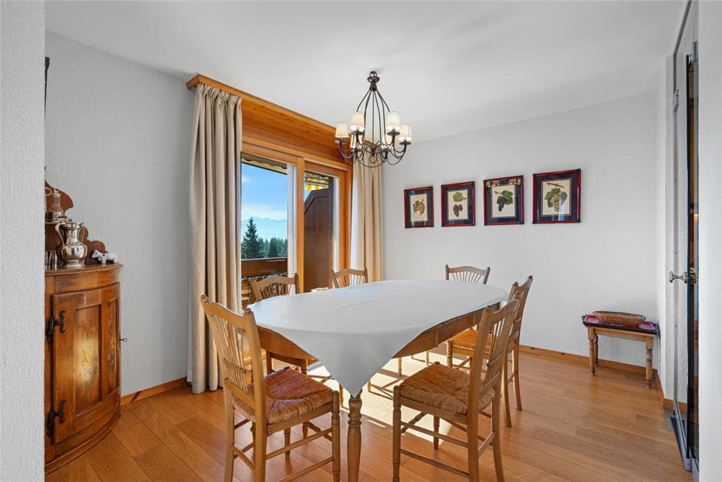 1607 – Appartement – 4.5pièces – 2400000CHF  – 179 m²