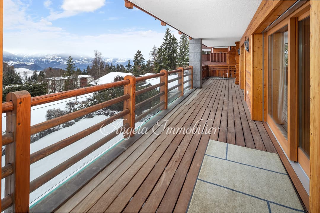 1329 – Appartement – 190m²