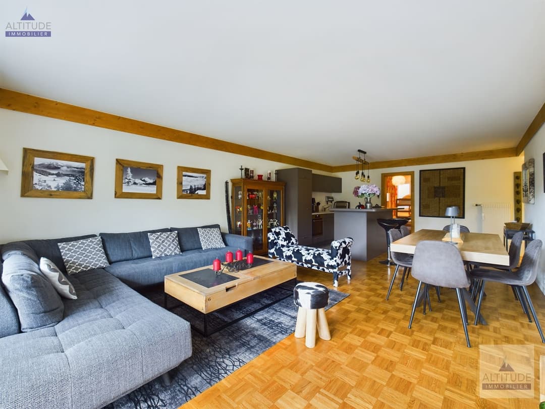 1382 – Appartement –  4.5pièces