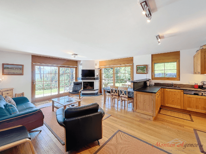 1423 – Appartement 3 pièces –  527.55 CHF – 92m²