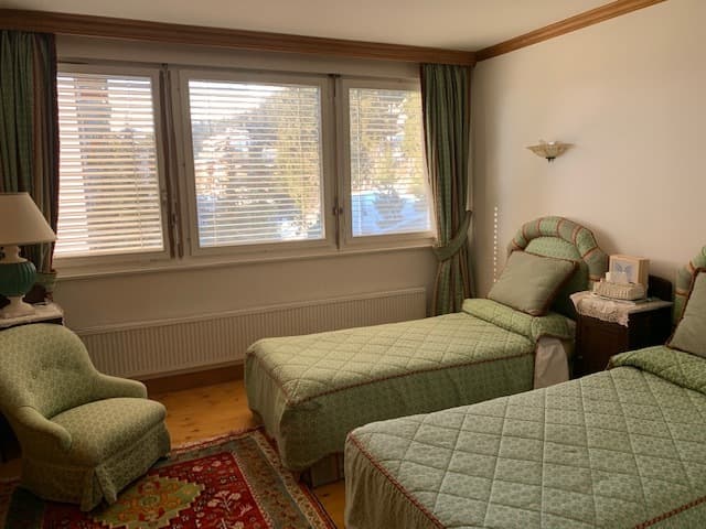 1721 – Appartement – 5pièces – 2500000CHF  – 183m²