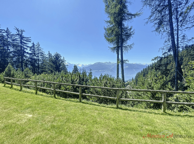 1423 – Appartement 3 pièces –  527.55 CHF – 92m²