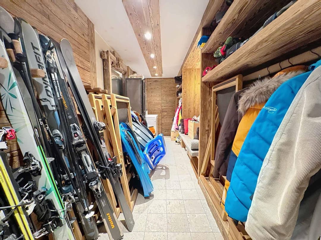 1716 – Appartement 10,5 pièces – 480m²