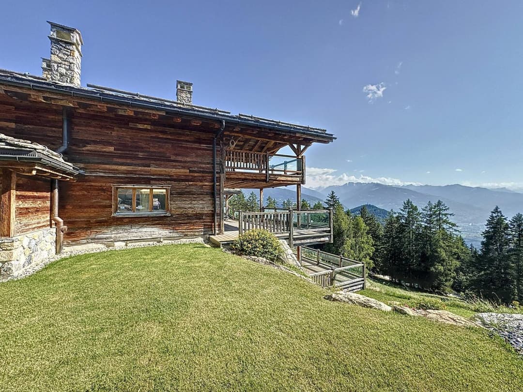 1677 – Maison 14.5 pièces – 13000000 CHF – 1000m²