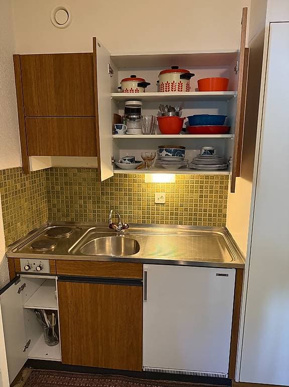 1377- Appartement – 1pièce – 900CHF – 18 m²