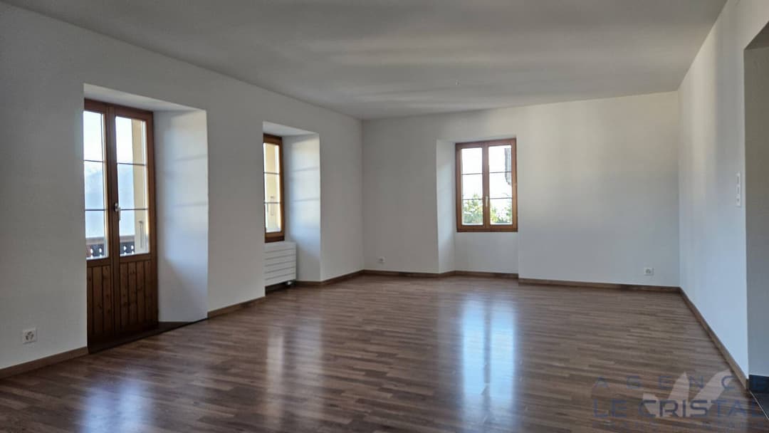 1386 – Appartement – 2pièces – 1100CHF  – 75 m²