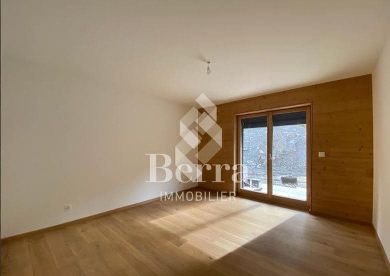 1758 – Appartement  – 4.5pièces – 2225000CHF  – 205 m²