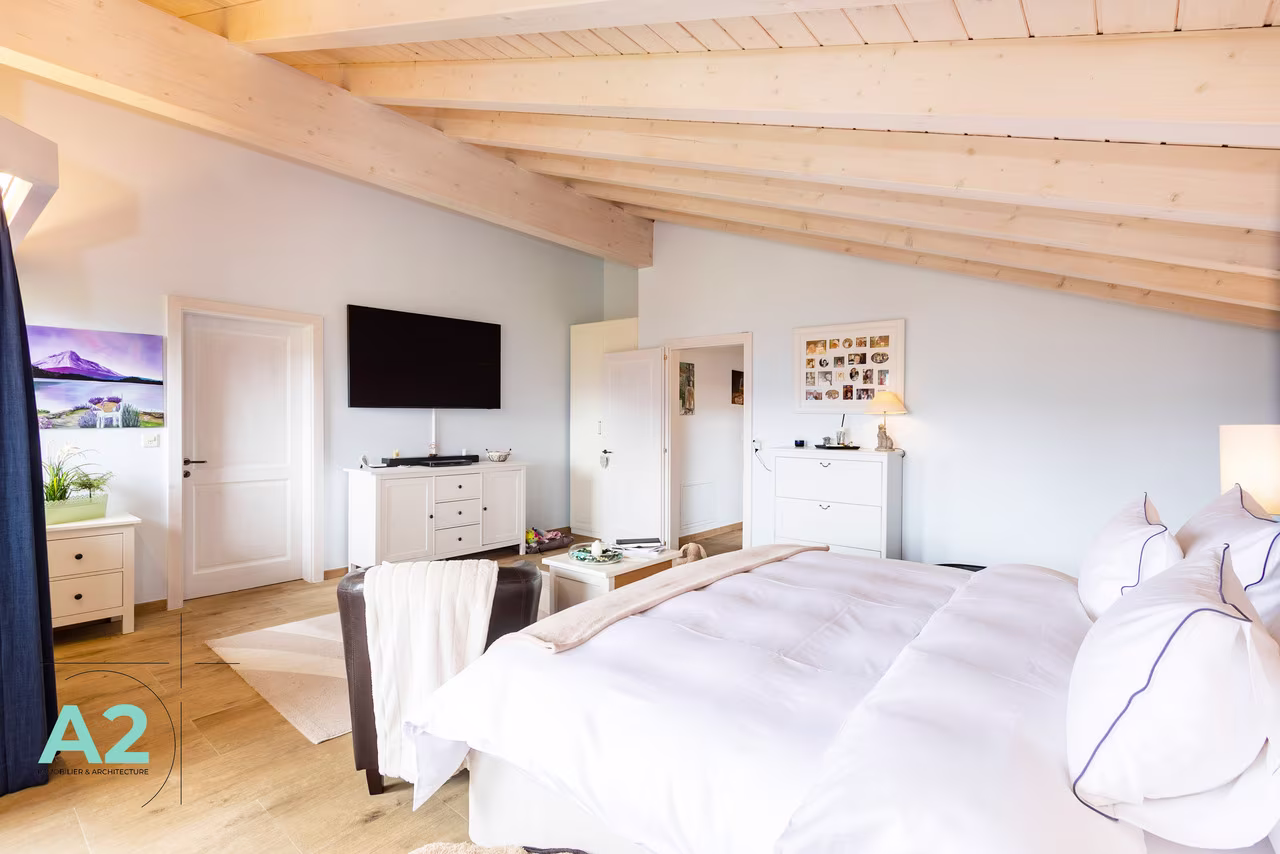 1452 – Maison – 9pièces – 10000CHF – 350m²