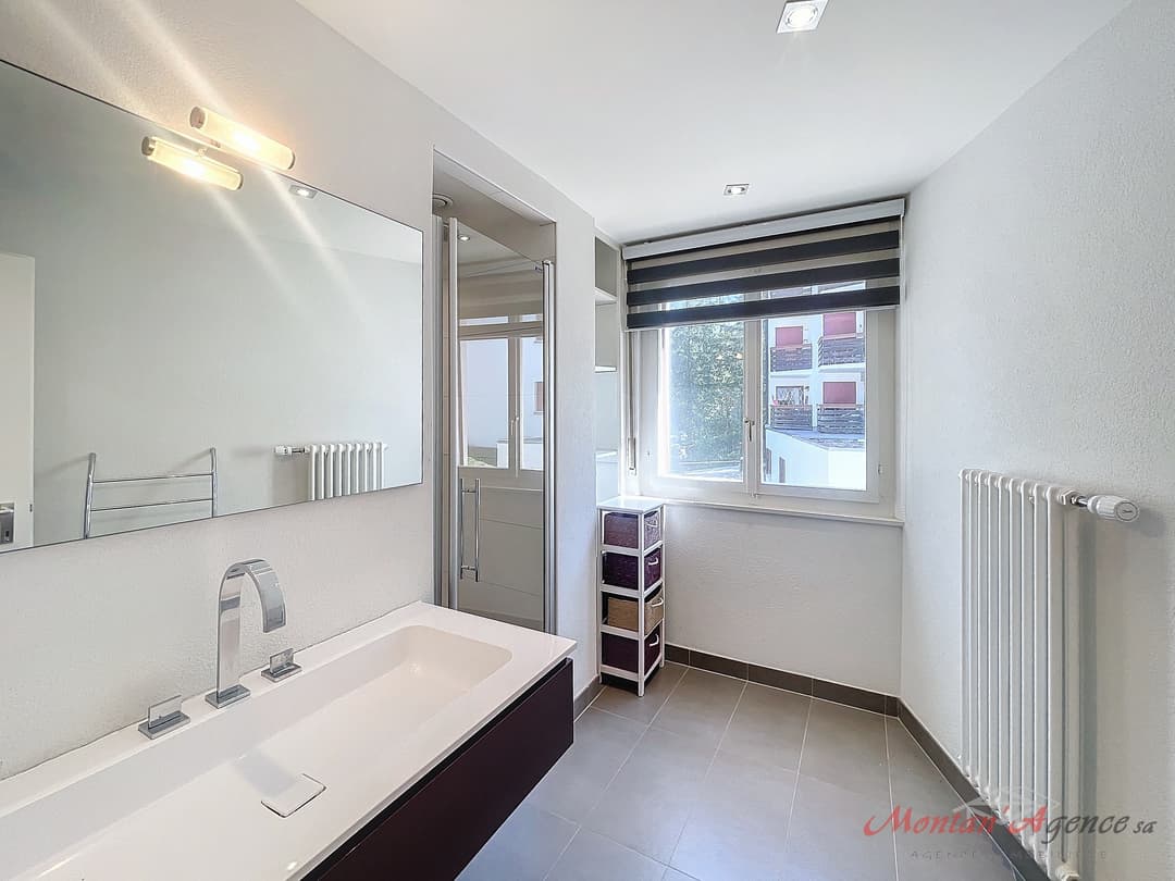 1438 – Appartement – 4pièces – 759.80CHF  – 99 m²