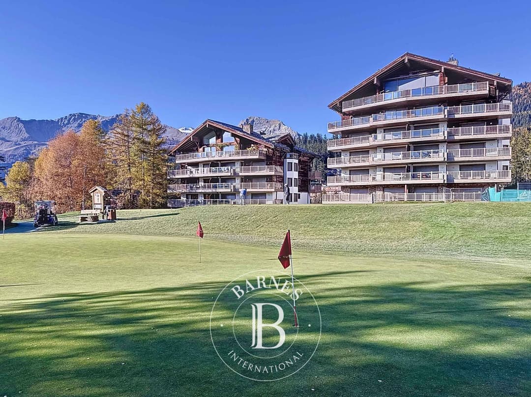 1822 – Appartement – 8.5pièces – 376 m²