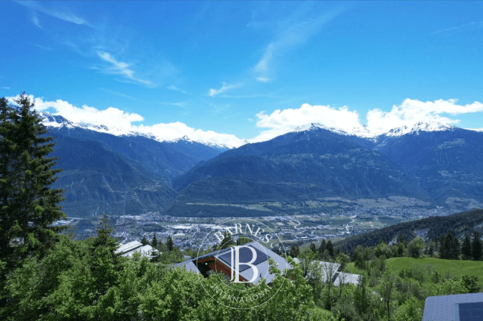 1823 – Terrain – 2485000 CHF – 226m2