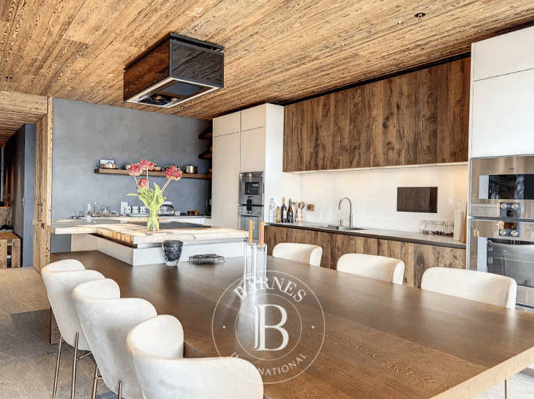 1826 – Appartement 4.5 pièces – 231 m²