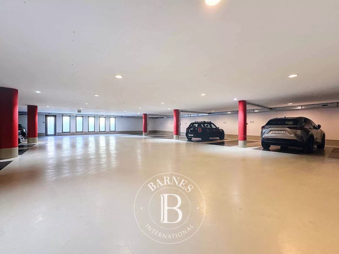 1822 – Appartement – 8.5pièces – 376 m²