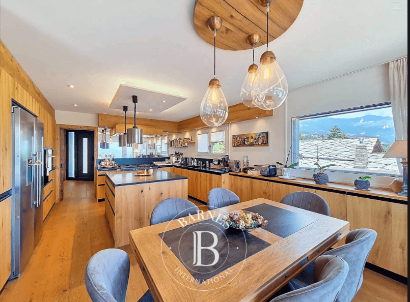 1849 – Maison 12,5 pièces – 5900000CHF – 380m²