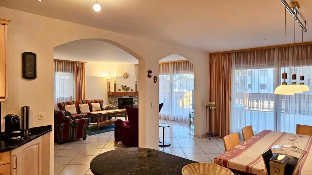 1826 – Appartement – 10pièces – 4500000CHF – 277 m²