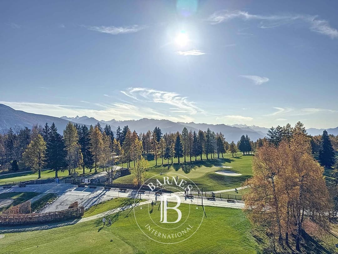 1822 – Appartement – 8.5pièces – 376 m²