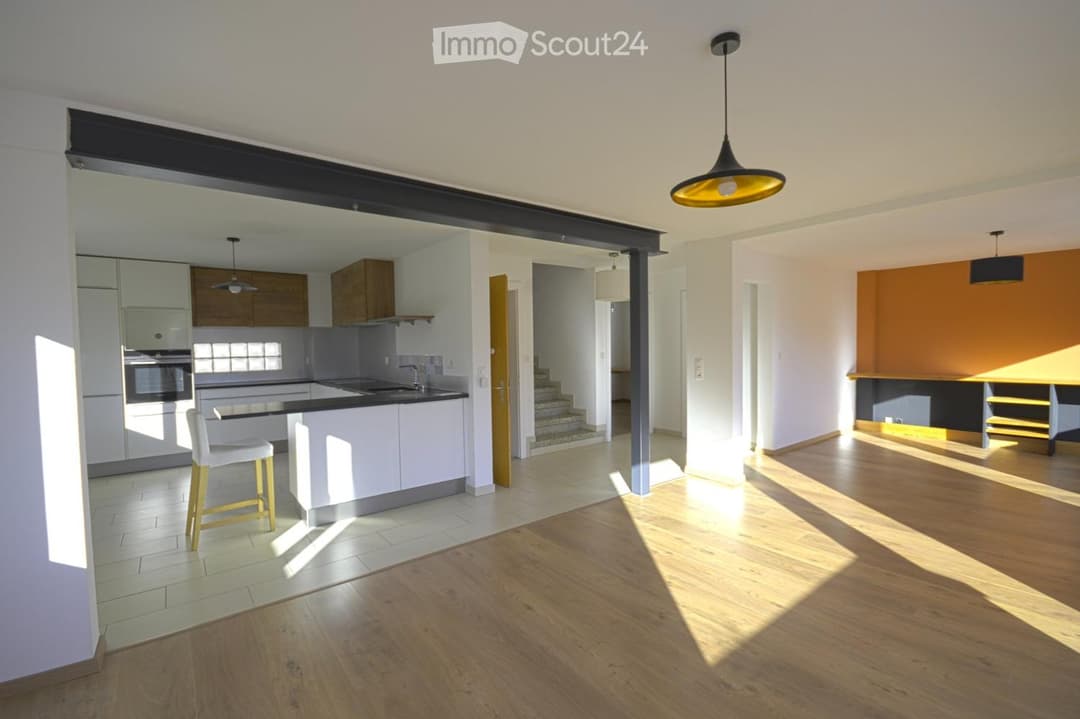 1511 – Maison  – 6pièces – 2800CHF – 200 m²