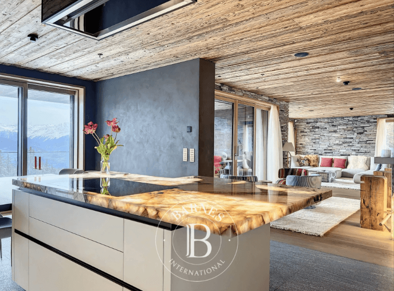 1826 – Appartement 4.5 pièces – 231 m²