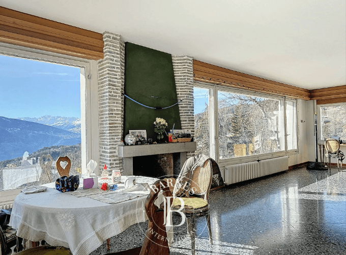 1824 – Maison 8 pièces – 2485000CHF – 227m²