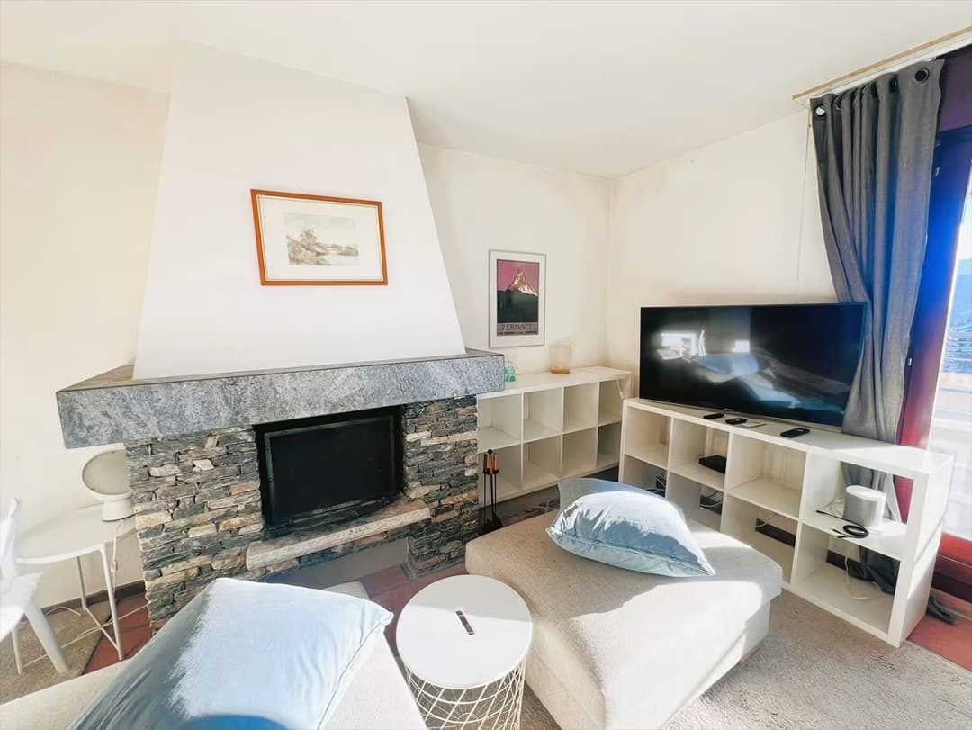 1453 – Appartement 4.5 pièces – 2100 CHF – 77 m²