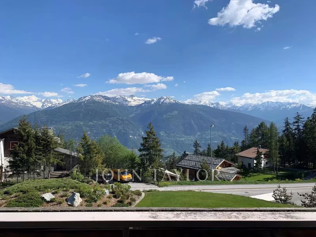 1813 – Appartment 5.5 pièces – 200 m2