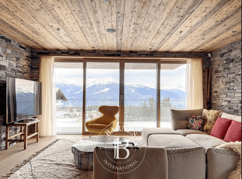 1826 – Appartement 4.5 pièces – 231 m²