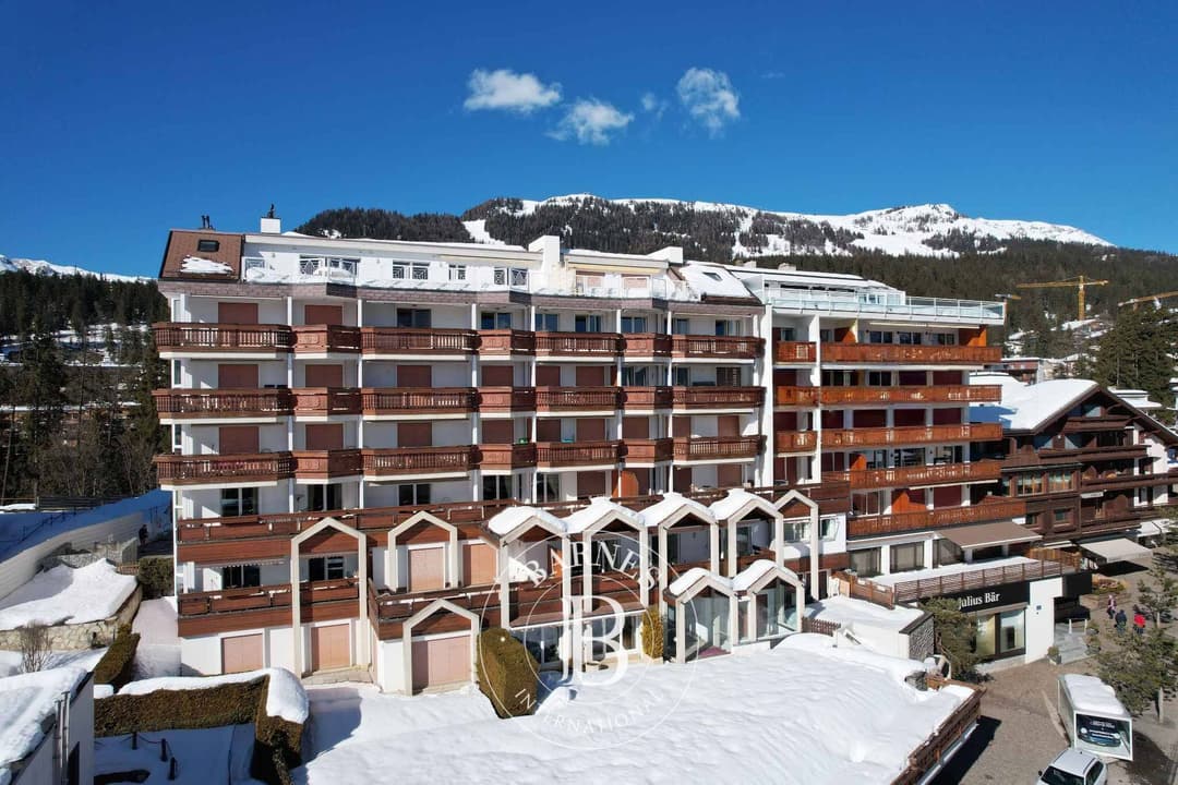 1996 – Appartement – 7.5pièces – 4950000CFH – 226 m²