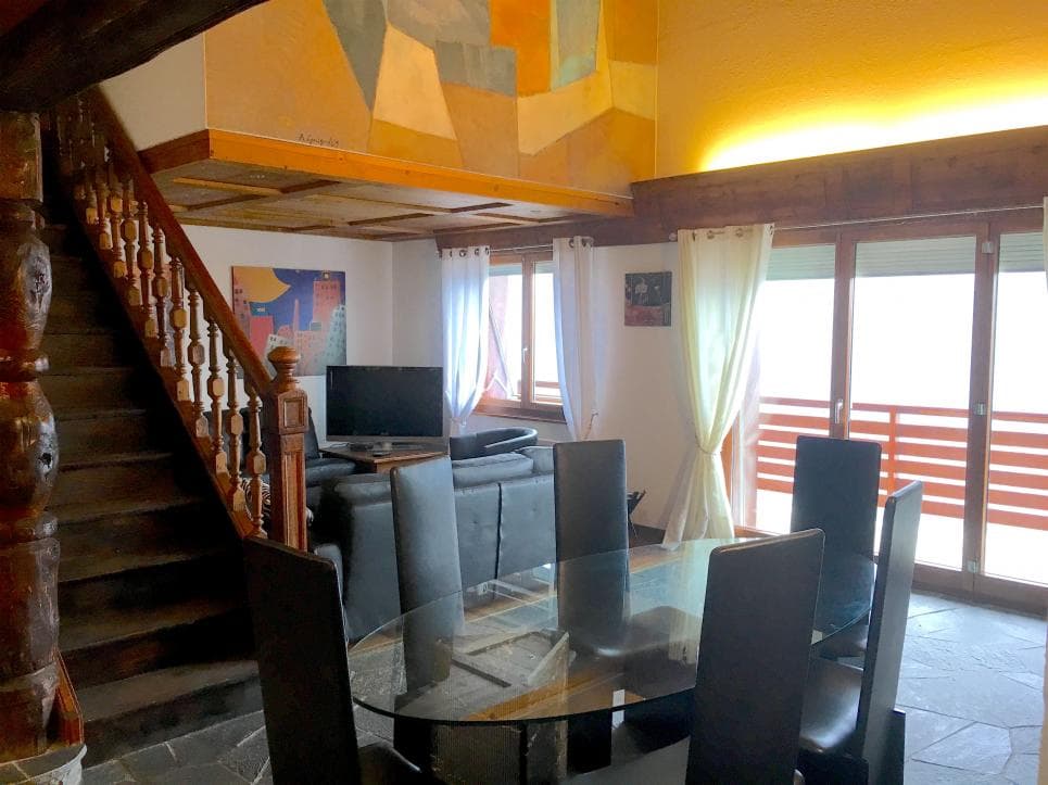 1570 – Appartement – 4.5pièces – 2800CHF – 120 m²