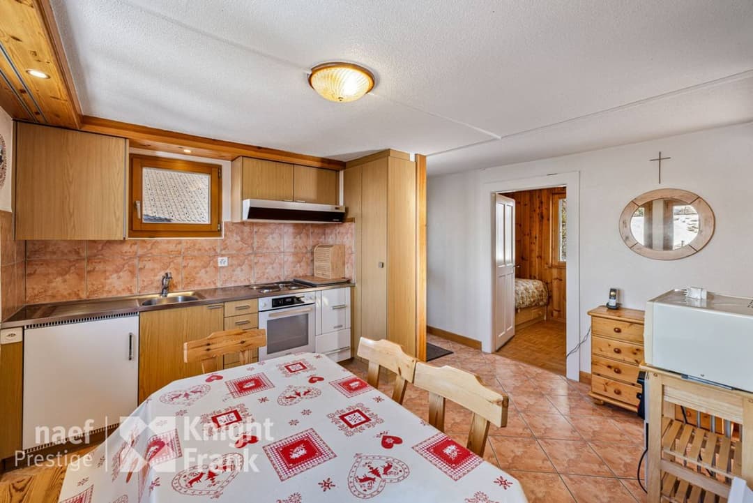 1895 – Maison 11 pièces – 2950000CHF – 282m²