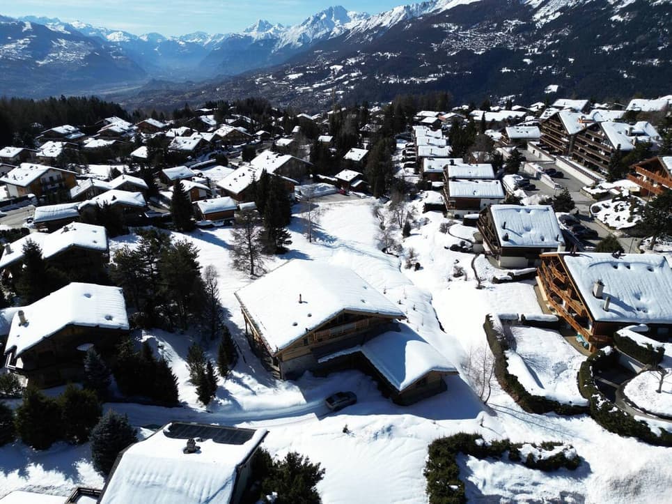 2000 – Maison – 7pièces – 14200000CHF – 559.9 m²