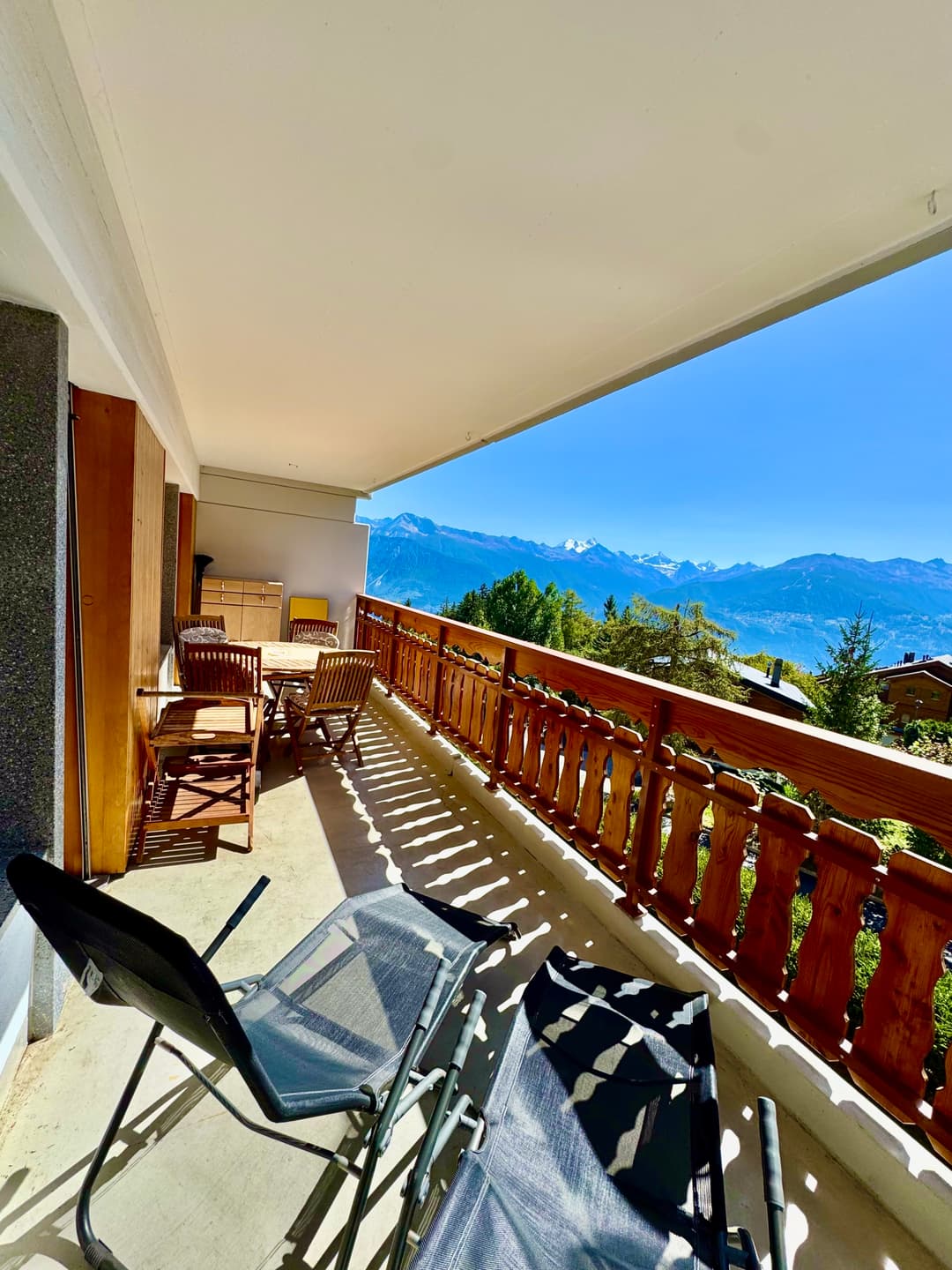 1571 – Appartement 3,5 pièces –  2000CHF – 85 m²