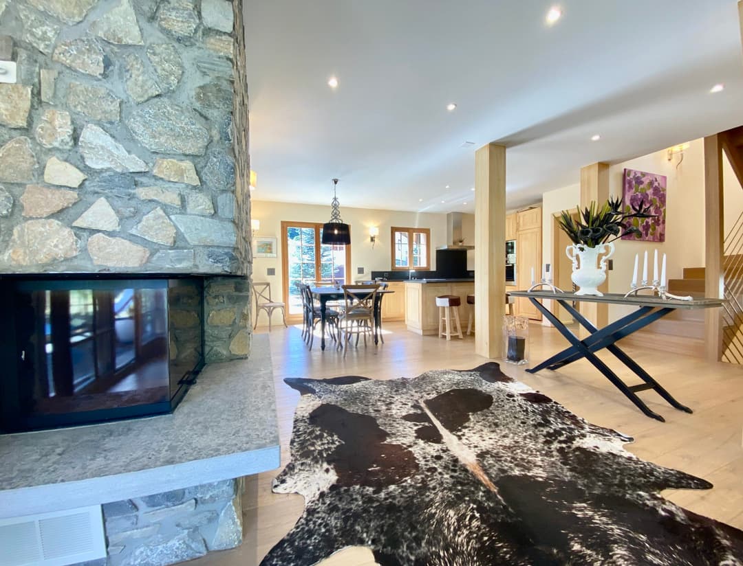 1593 – Maison – 4.5pièces – 7000CHF  – 200 m²