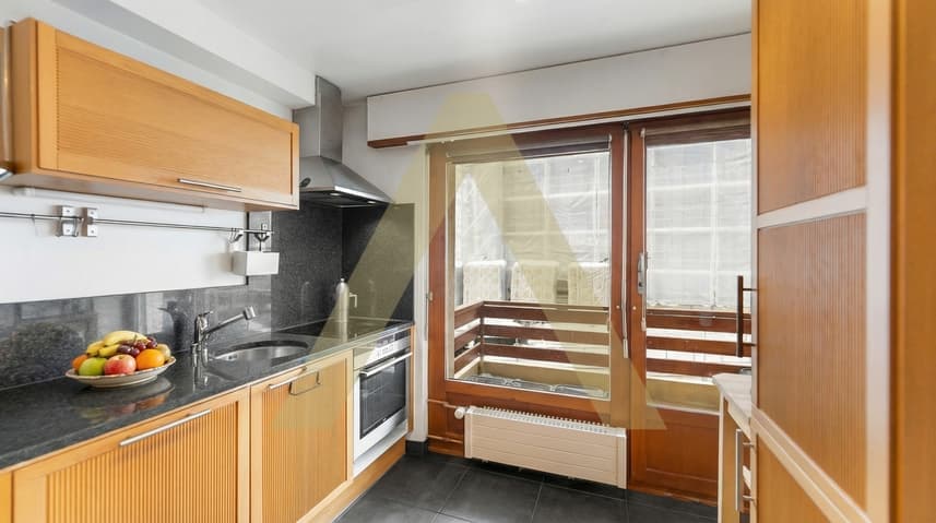 1977 – Appartement 5.5 pièces – 1985000CHF