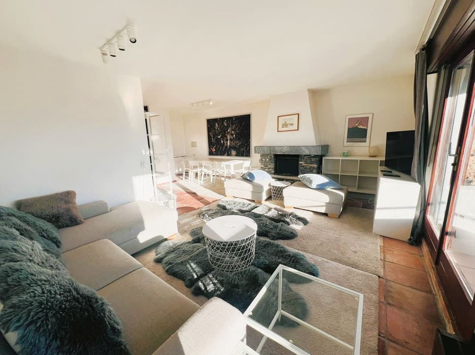 1641 – Appartement – 4pièces – 1900CHF – 77 m²