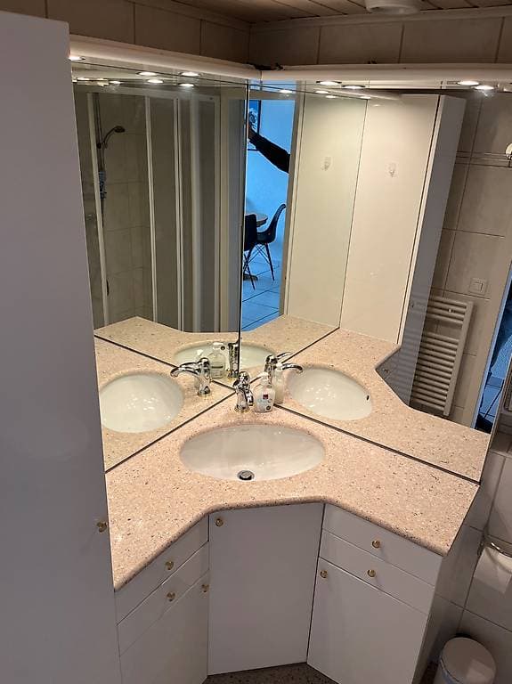 1598 – Appartement 1,5 pièces – 1200CHF – 28m²